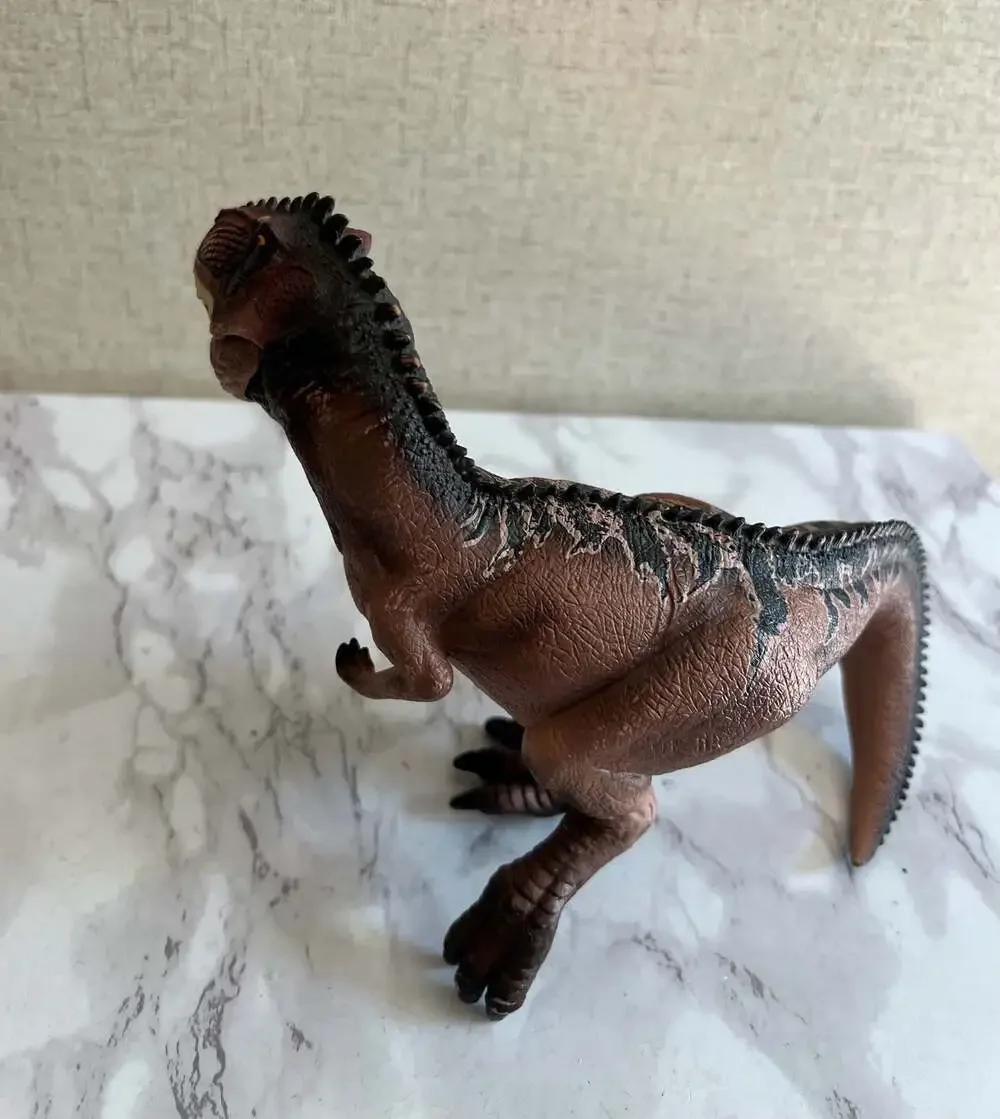 Schleich Giganotosaurus Adult Dinosaur Figure Brown with Hinged Jaw
